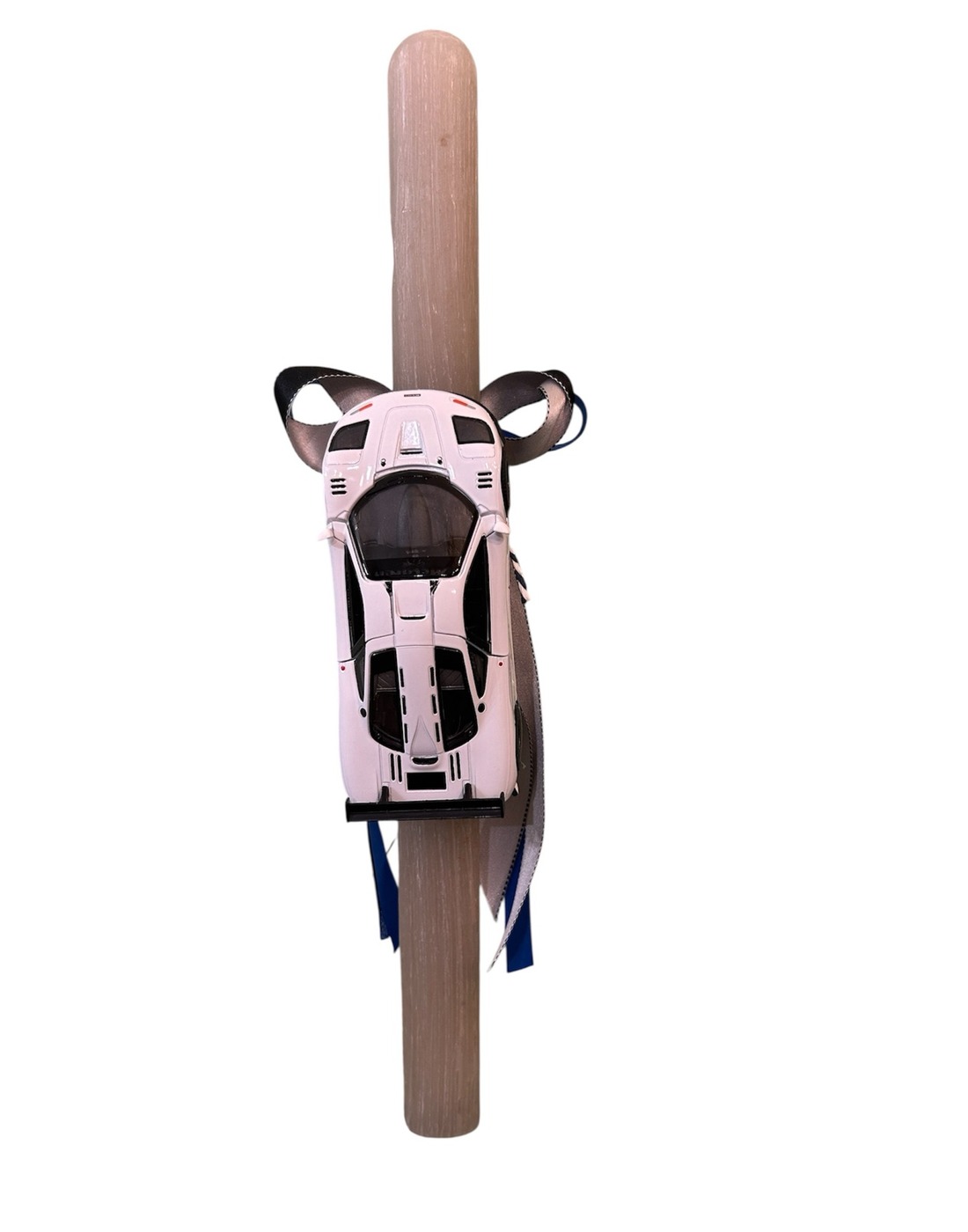 Παιδική-Πασχαλινή-Λαμπάδα-Αγόρι-Με-Αυτοκίνητο-Sport-Λευκό